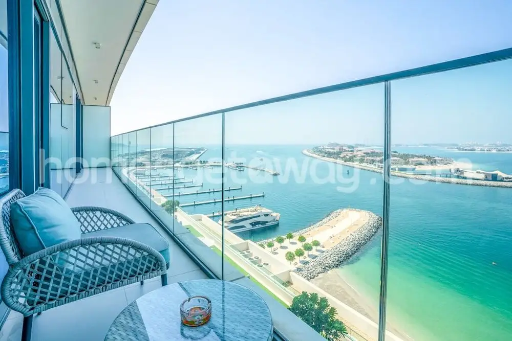 Дубай: HomesGetaway-2BR in Beach Vista Tower 1