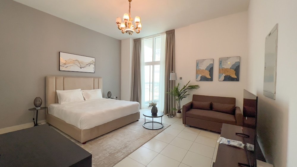 Дубай: HomesGetaway-Studio in Glitz 1 by Danube