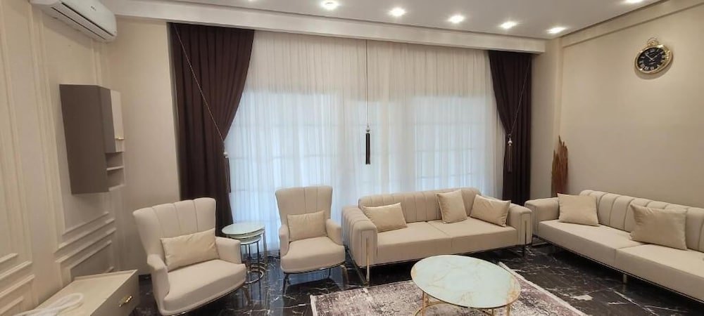 Бююкчекмедже: Villa Red Tent