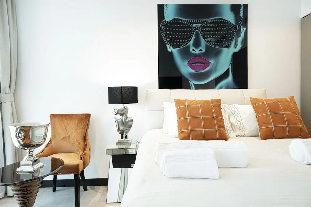 Дубай: Waves - The Suite Dubai Luxury Studio Waterfront Living