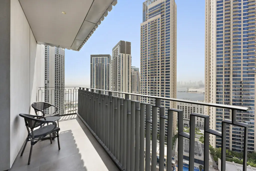 Дубай: Апартаменты WelHome - Stunning Apartment With Sea Views in Creek Harbour