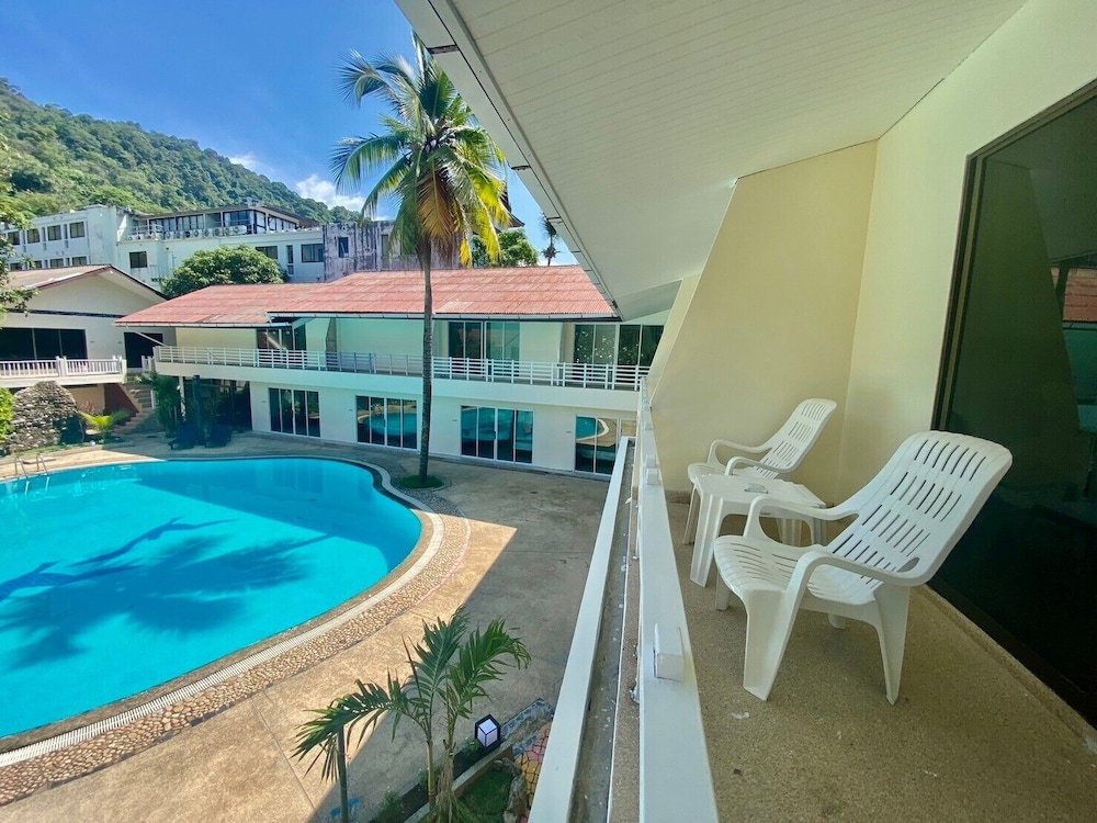 V Beach Resort — фото 1