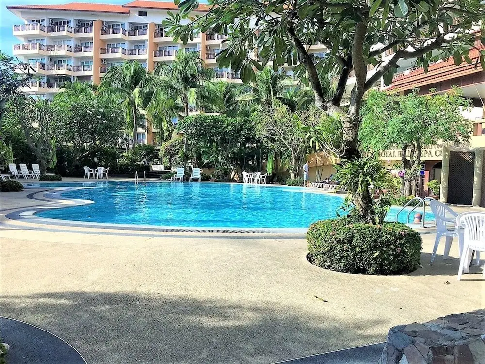 Паттайя: Royal Hill Resort Pattaya Corner Condo With sea & Pool Views