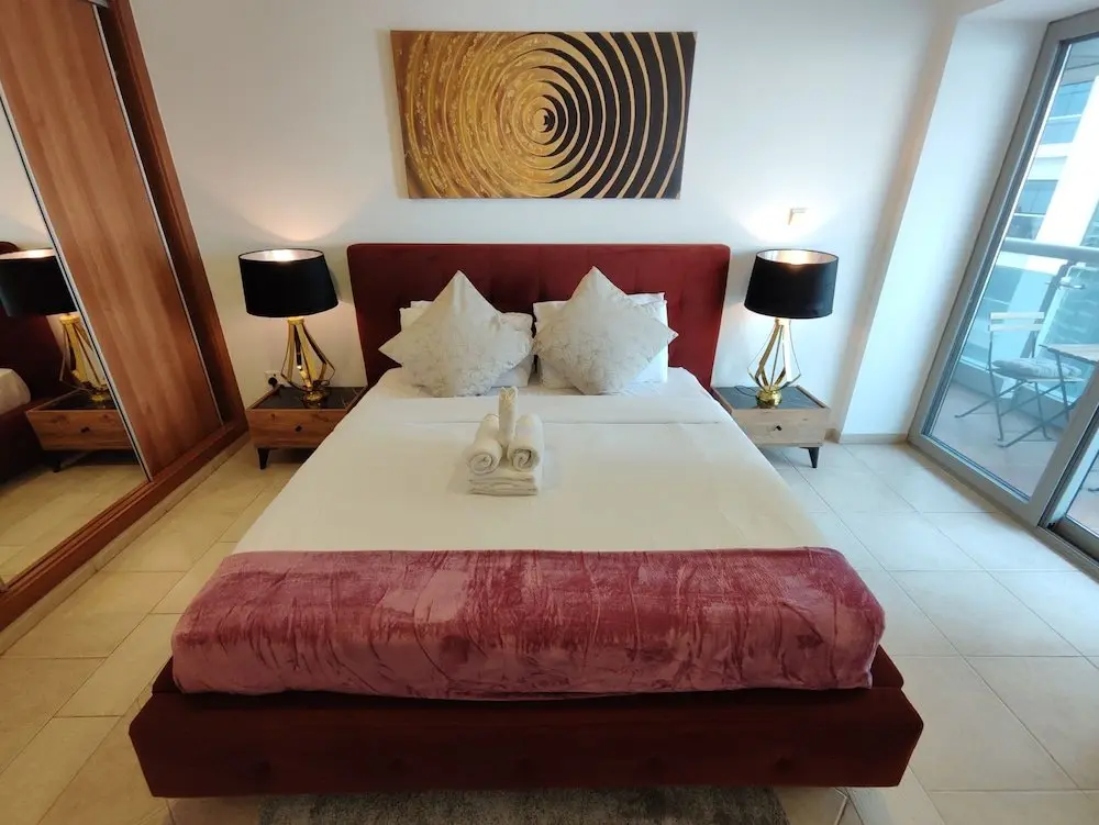 Дубай: Lux BnB Princess Tower I  Palm & Ocean Views