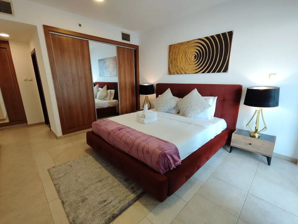 Дубай: Lux BnB Princess Tower I  Palm & Ocean Views