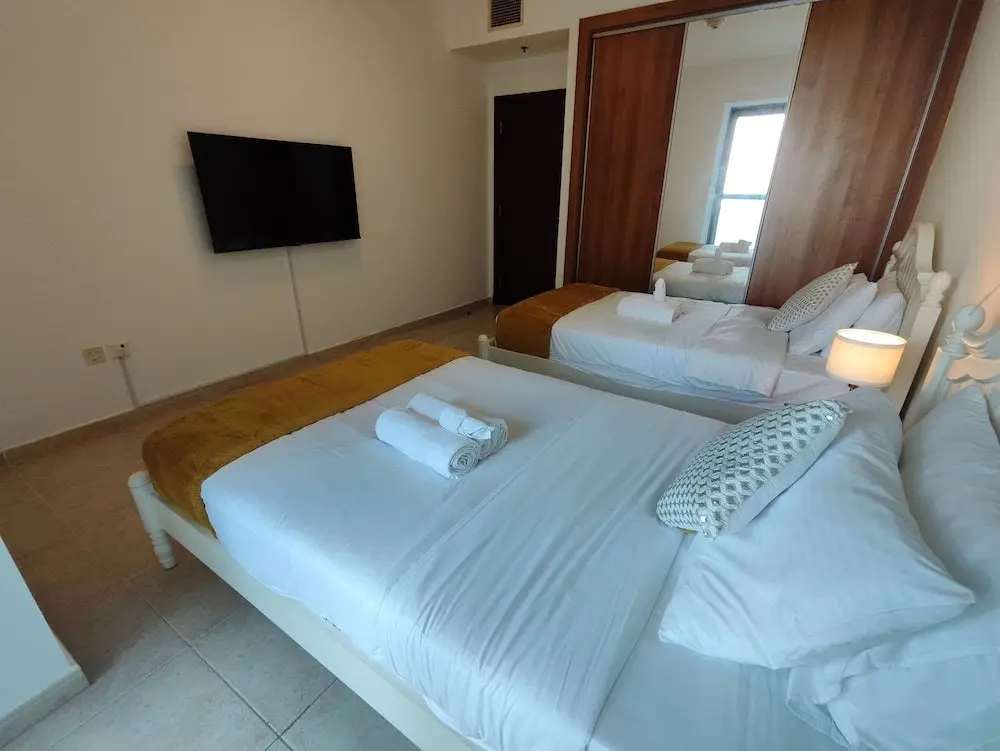 Дубай: Lux BnB Princess Tower I  Palm & Ocean Views