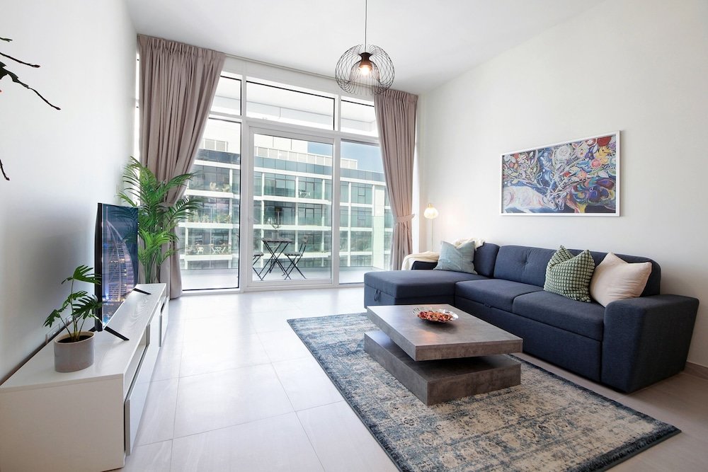 Luxury StayCation - Tranquil Retreat With Beautiful Park Views — фото 1