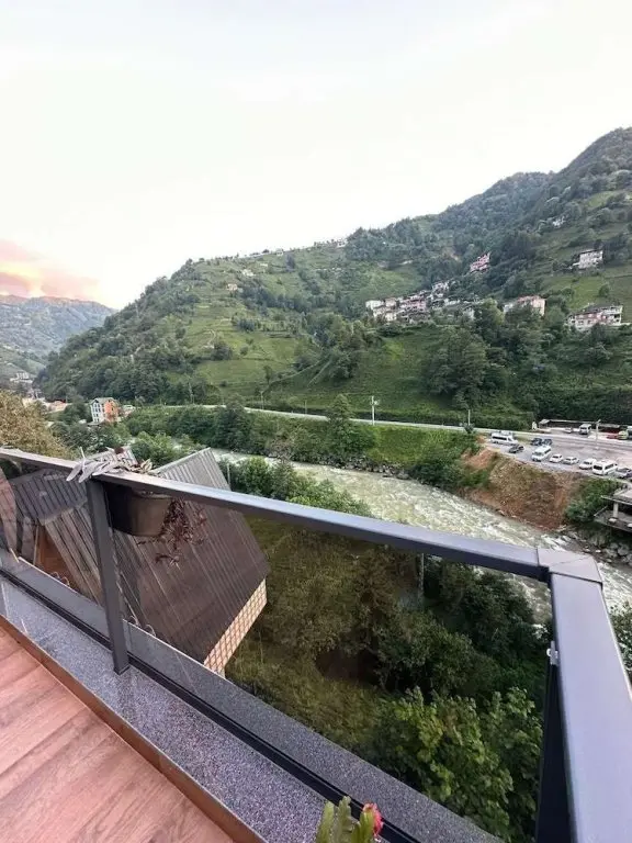 Ардешен: Dere Üstü Bungalov Evleri