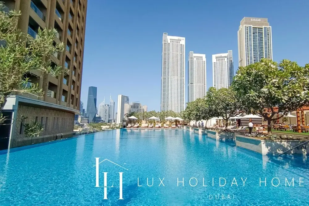 Дубай: LUX | The EMAAR Fashion Avenue Studio