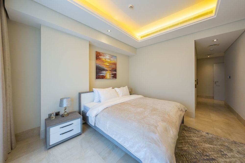 Дубай: Spacious beachfront 2 bedroom apartment