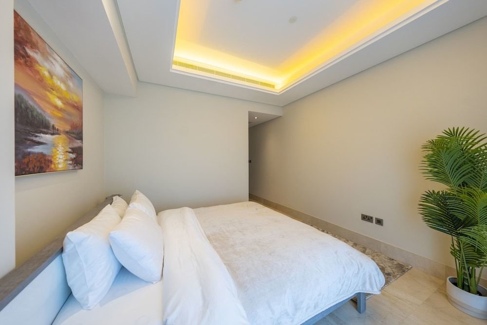 Дубай: Spacious beachfront 2 bedroom apartment