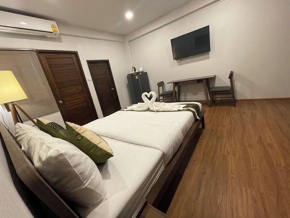 Самутсонгкхрам: The Bedrooms Maeklong Service Apartment