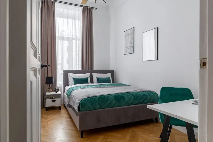 Москва: GM Трехпрудный пер.,8