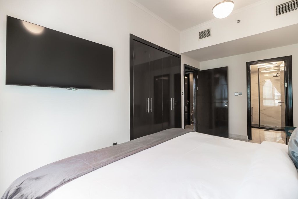 Дубай: First class apt. with city views in Dubai Marina