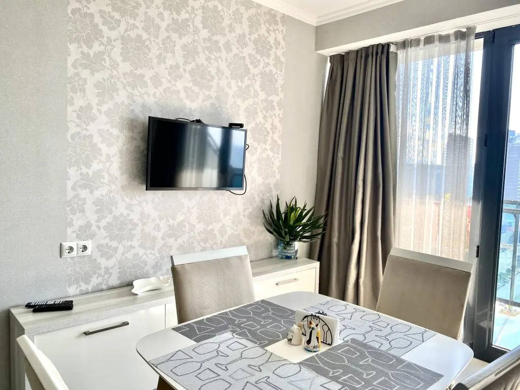 Батуми: Апартаменты Beach Tower Sea View