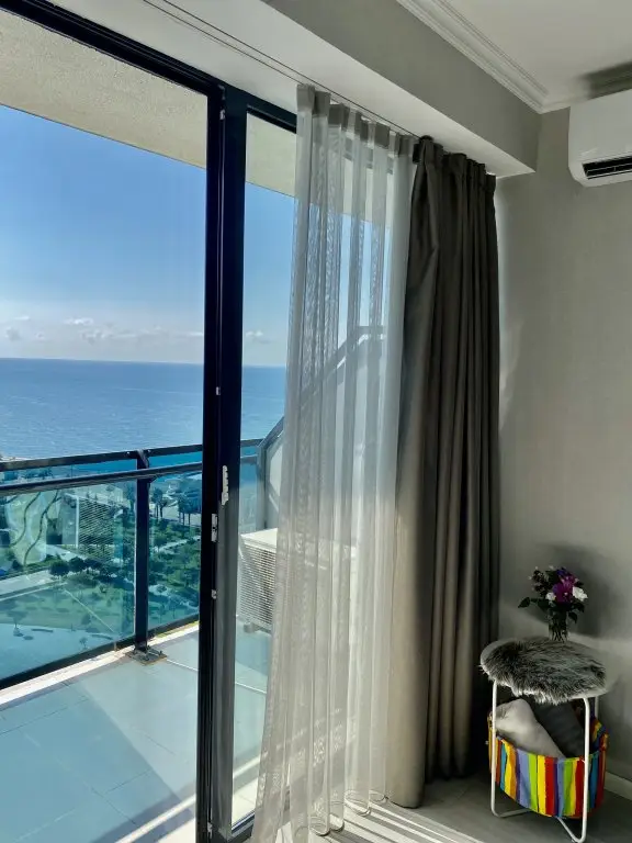 Батуми: Апартаменты Beach Tower Sea View