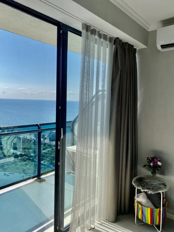 Батуми: Апартаменты Beach Tower Sea View