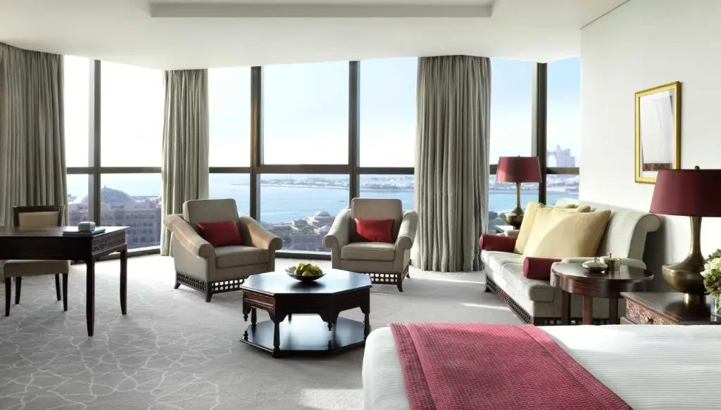 Абу-Даби: Bab Al Qasr Hotel & Residences, a Beach Resort & Spa by Millennium