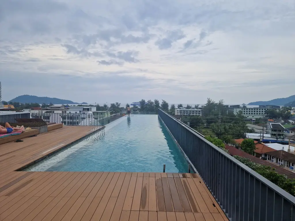 Кату: Апартаменты The Deck Patong