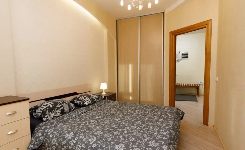 Иркутск: Апартаменты Home Hotel (Хоум Хотел) на улице Партизанская