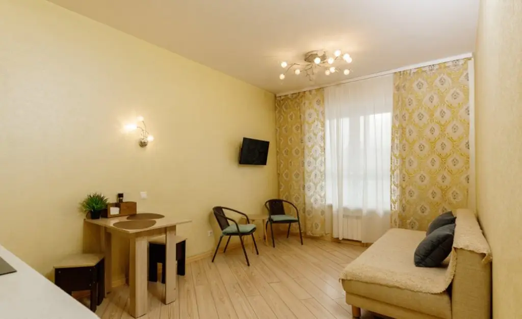 Апартаменты Home Hotel (Хоум Хотел) на улице Партизанская — фото 1