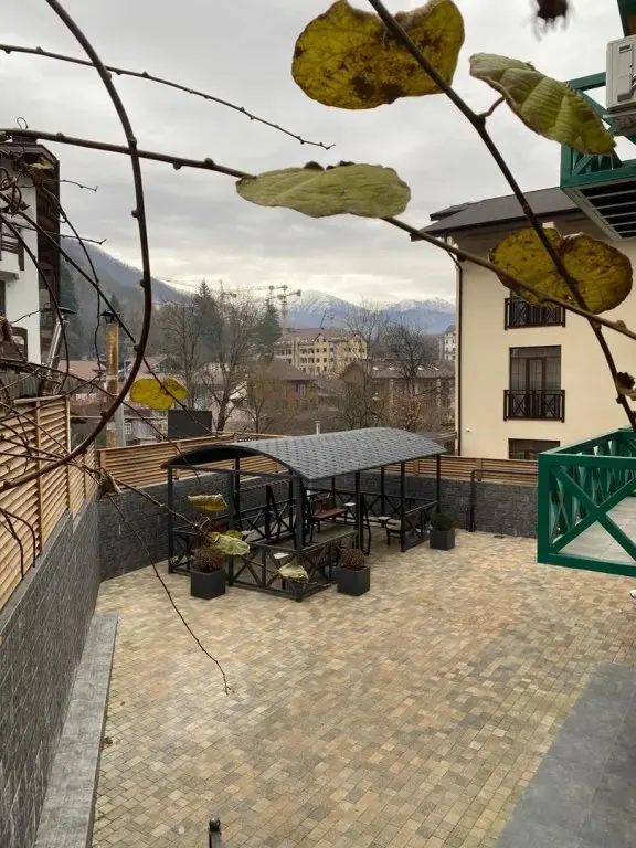 Красная Поляна: Apartamenty na ulice Zashchitnikov Kavkaza 114