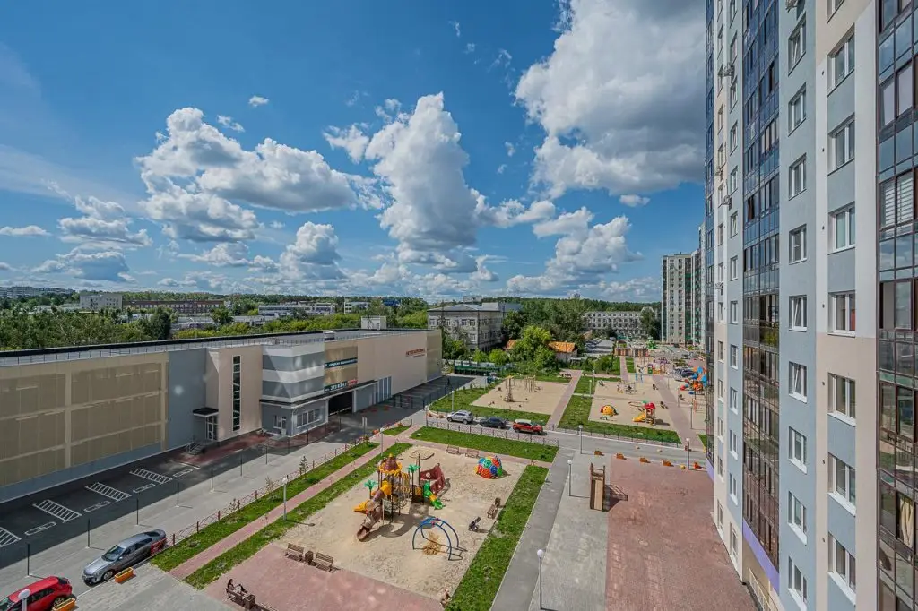 Екатеринбург: Лайт Апартаменты на улице Крестинского 8