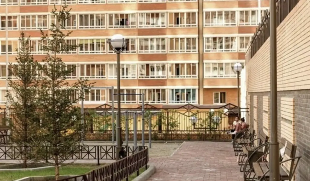 Иркутск: Aпартаменты на Набережной Ангары