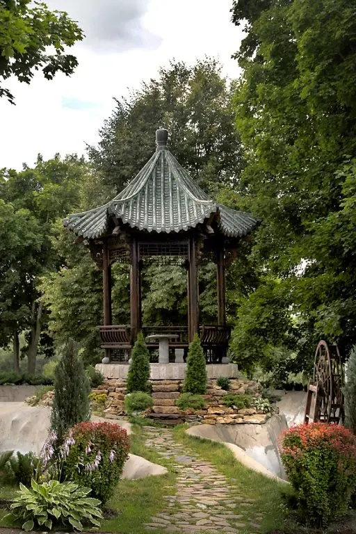 Петропавловское: Отель Отдыха и Впечатлений Золотой город