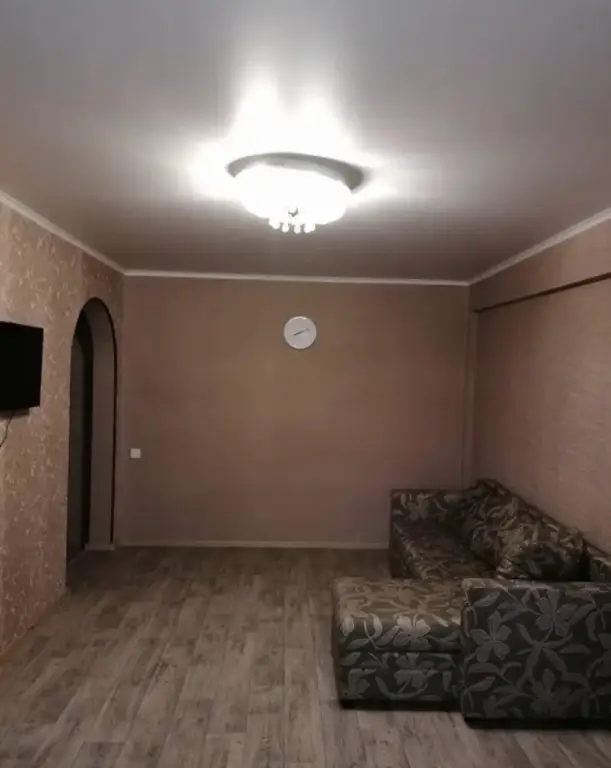 Рубцовск: Uyutnaya 2-Komnatnaya Kvartira Flat