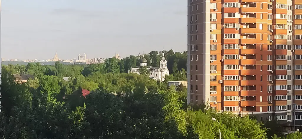Москва: Квартира с Удобным Расположением в Шаговой Доступности от Метро Строгино