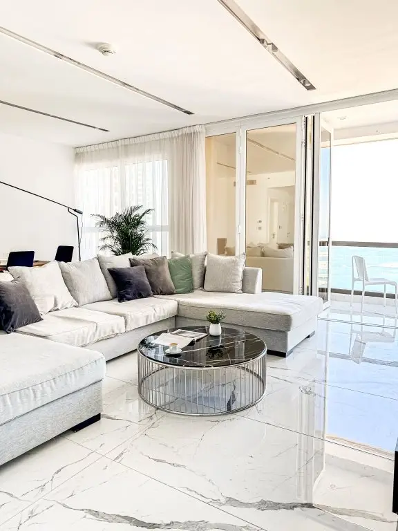 Апартаменты GMA Murjan 2BR Sea View High Floor — фото 1