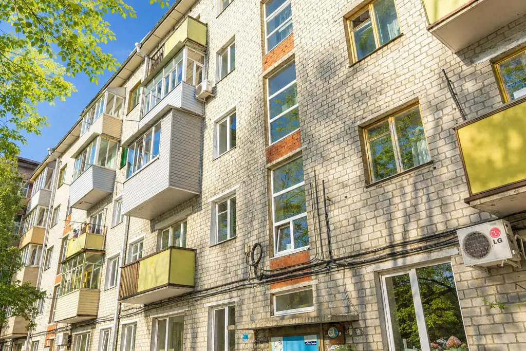 Уссурийск: Квартира Трехкомнатная в Уссурийске