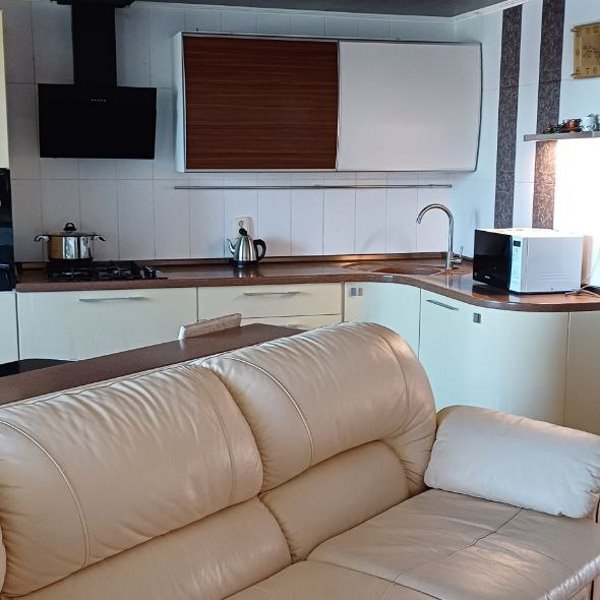 Октябрьский: Апартаменты  Rich House на улице Новосёлов 8