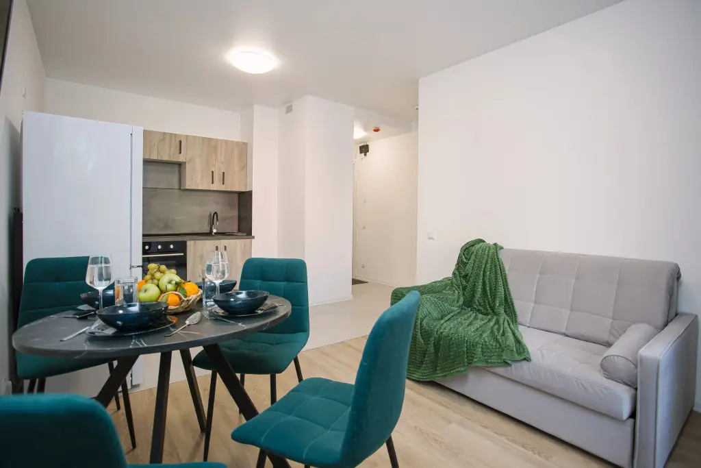 Ярославль: Uk "Atmocfepa" - Yevrodvushka Solnechny Bereg Apartments