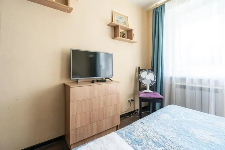 Гатчина: Апартаменты на улице Рощинская