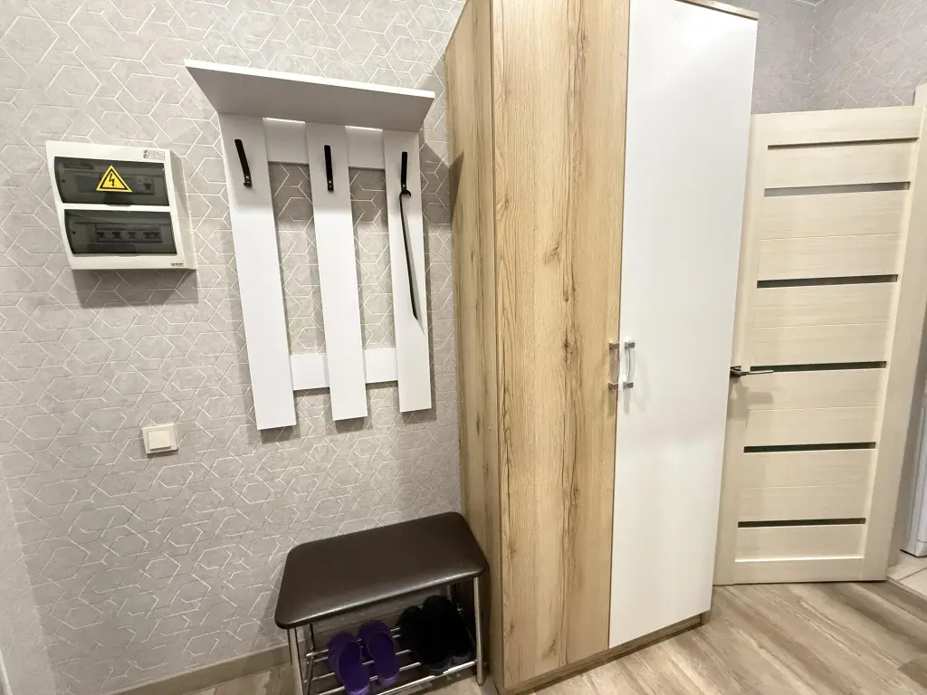 Иркутск: Апартаменты на улице Красноказачья 76/2