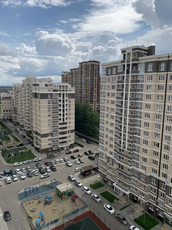 Краснодар: Апартаменты на улице Конгрессной 31