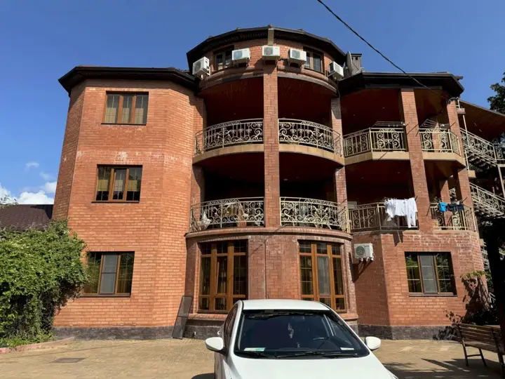 Геленджик: Гостевой Дом 020 Геленджикский 167А