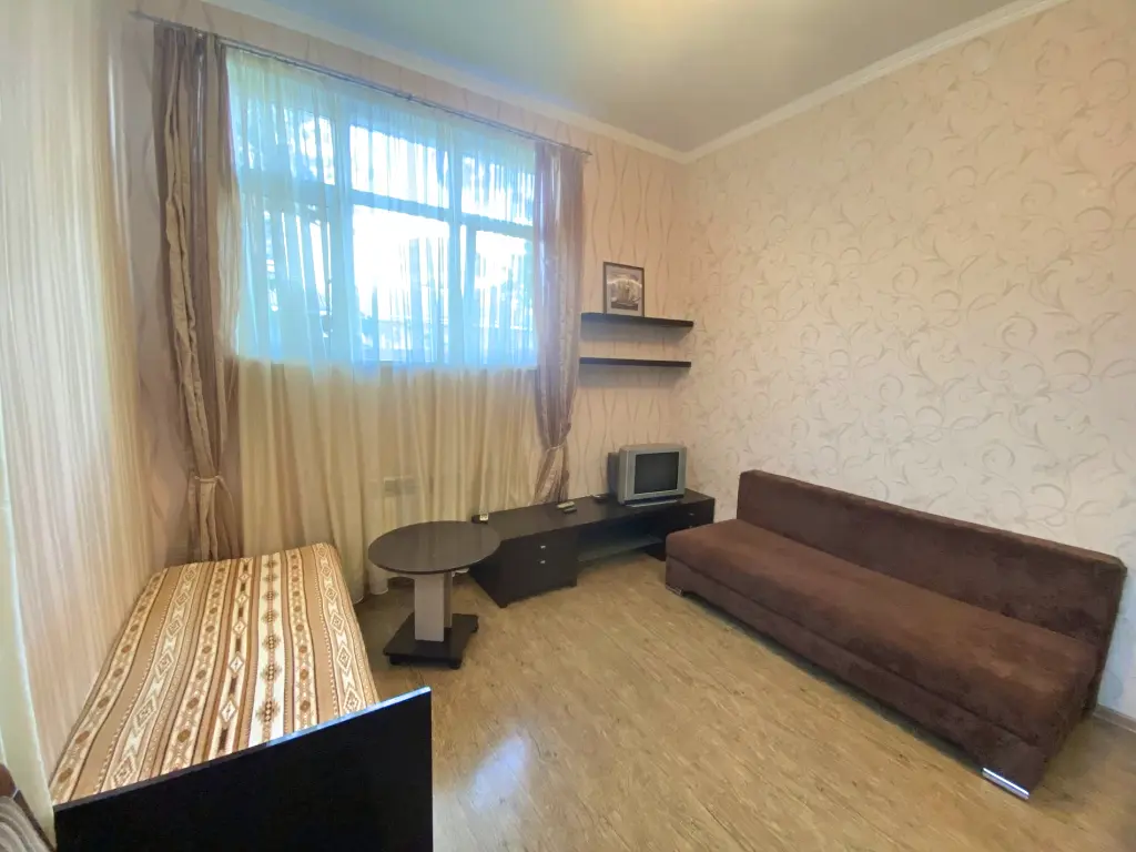 Геленджик: Апартаменты 225 Курзальная 5