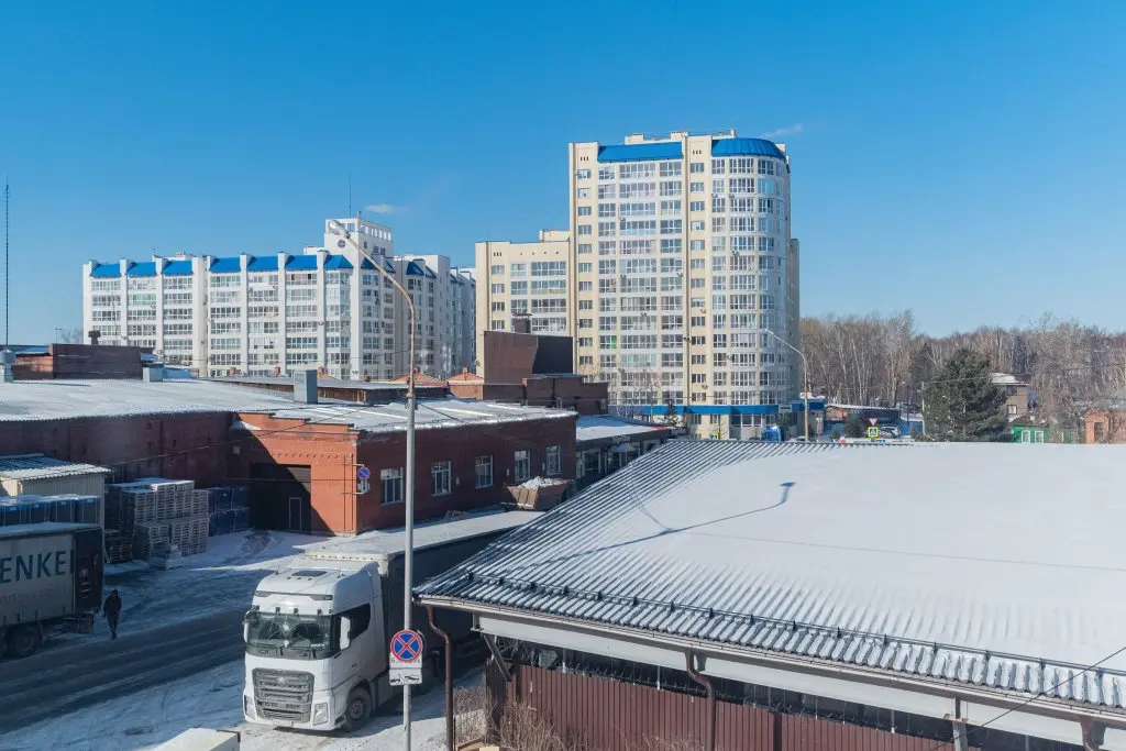 Томск: Апартаменты Петровские на А.Иванова 27
