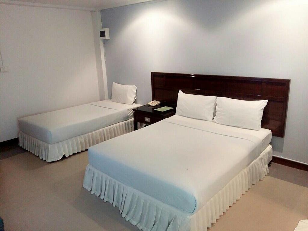 Накхон-Патхом: Phanthong Hotel