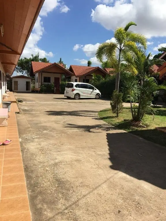 Тхат-Пханом: Somjai Resort