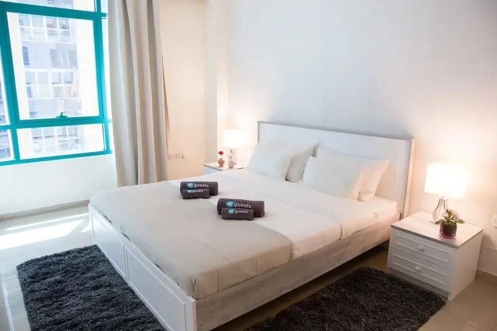 Дубай: Marina Crown by HiGuests Vacation Homes