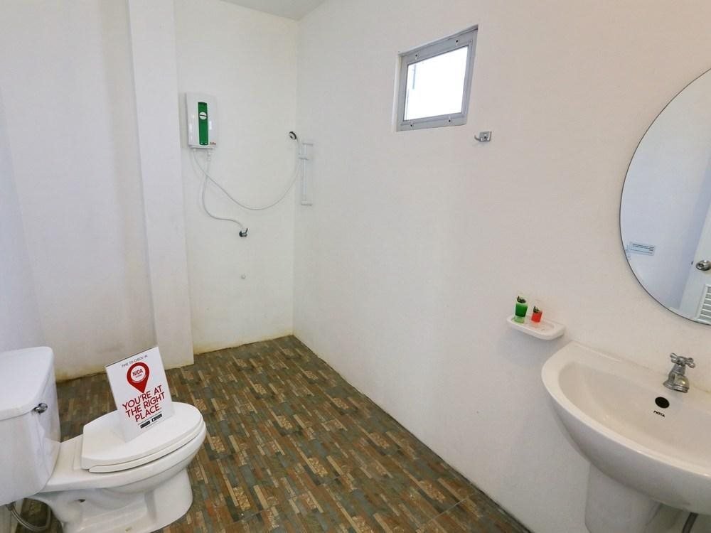 Сан-Патонг: Hotel NIDA Rooms San Pa Tong 202 Aob Luang