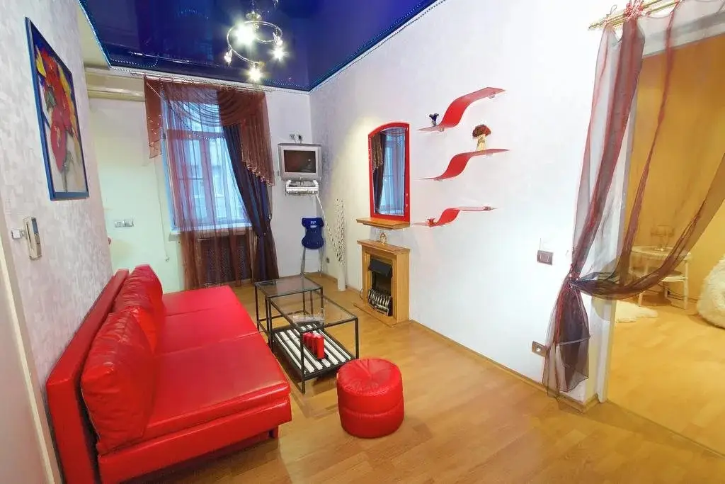Санкт-Петербург: Myhomehotel Ispolkomskaya 9