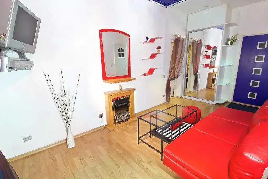 Санкт-Петербург: Myhomehotel Ispolkomskaya 9