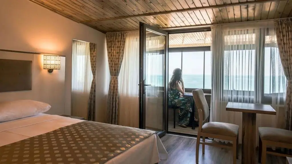 Гёльджюк: Poyraz Otel