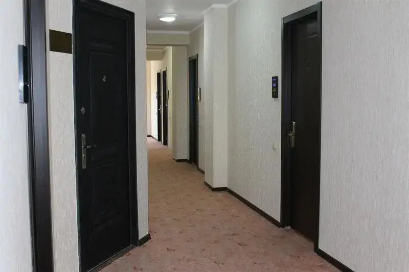 View Lake Hotel — фото 1