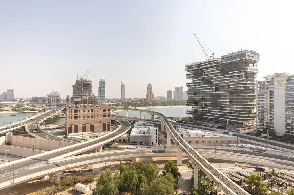 Дубай: Luxurious Sea View Apartment - Four Beach Access